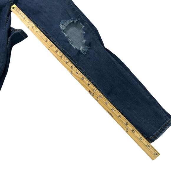 Free People FP Size 26R Distressed Skinny Medium Wash Cropped Denim Jeans Ankle - Picture 8 of 8